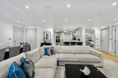 Flat Park Street in City of Westminster
