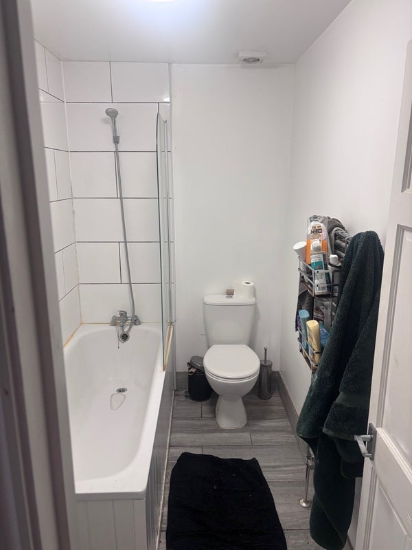 Room Durban Road in Greater London
