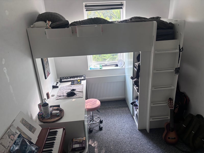 Room Durban Road in Greater London