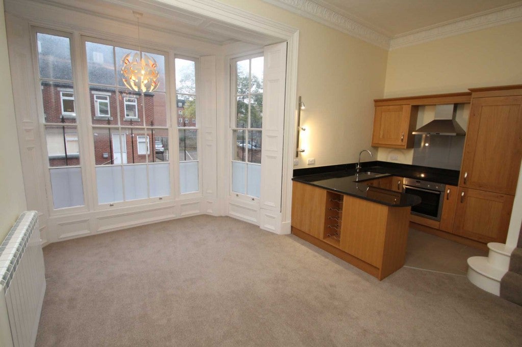 Flat Queensway in Dacorum