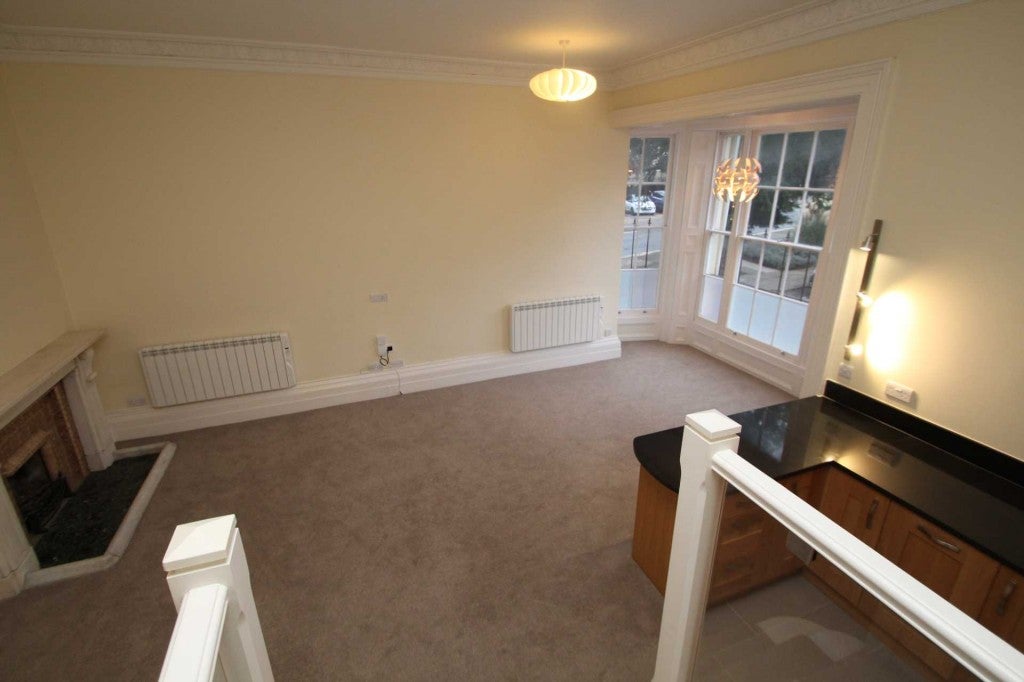 Flat Queensway in Dacorum