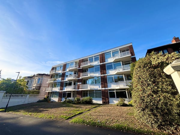 Flat Newbold Terrace East in Royal Leamington Spa