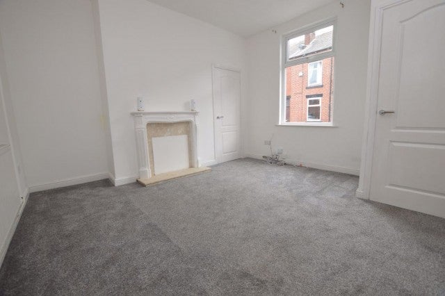Flat Fairclough Street in Hindley