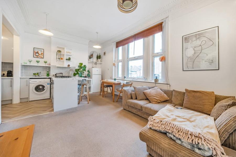 Flat Commonside East in Greater London