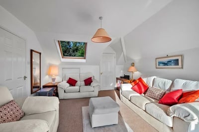 Flat Moult Road in South Hams