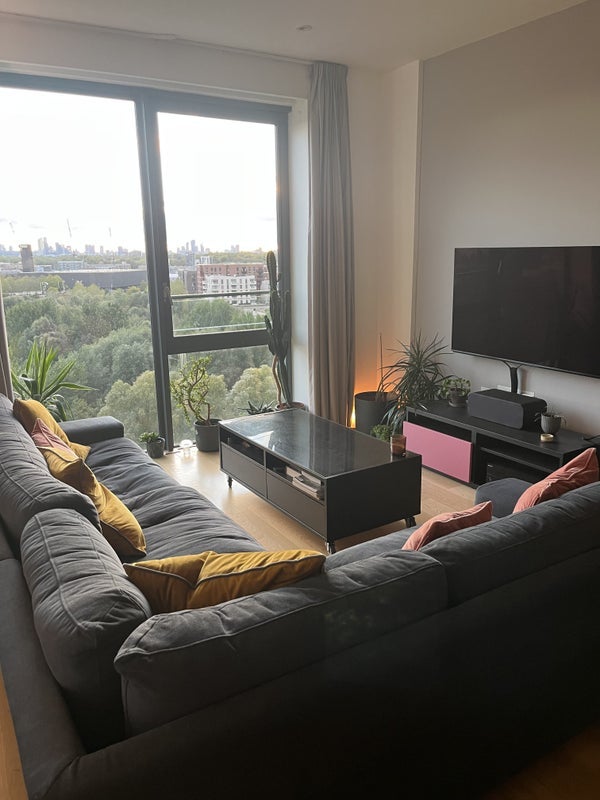 Flat Olympic Park Avenue in Greater London