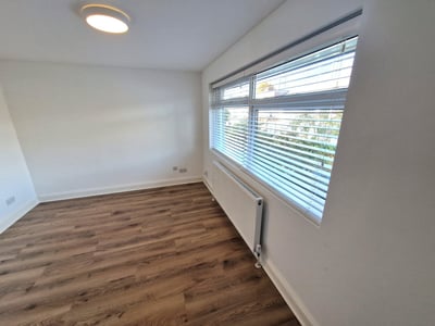 Flat Palins Way in Grays