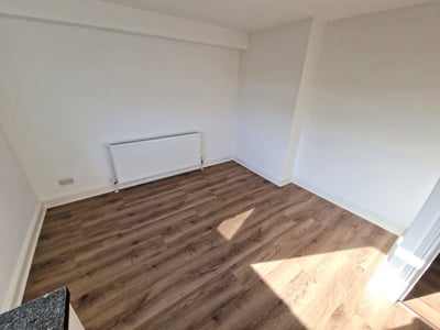 Flat Palins Way in Grays