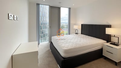 Flat Silvercroft Street in Manchester