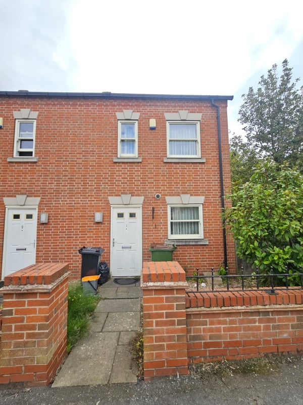 House London Road in Oadby and Wigston