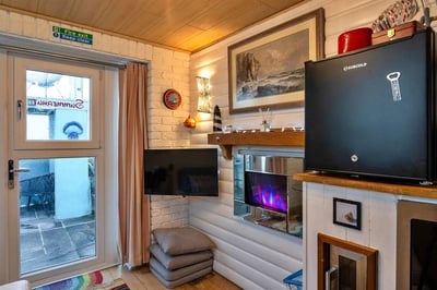 Room Atlantic Close in Treknow