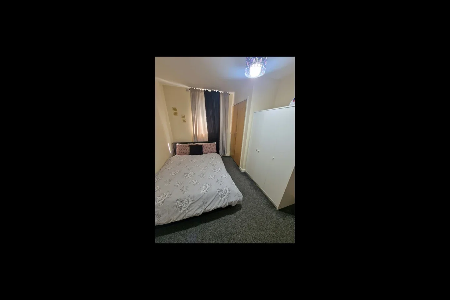 Room Kinglet Close in Greater London