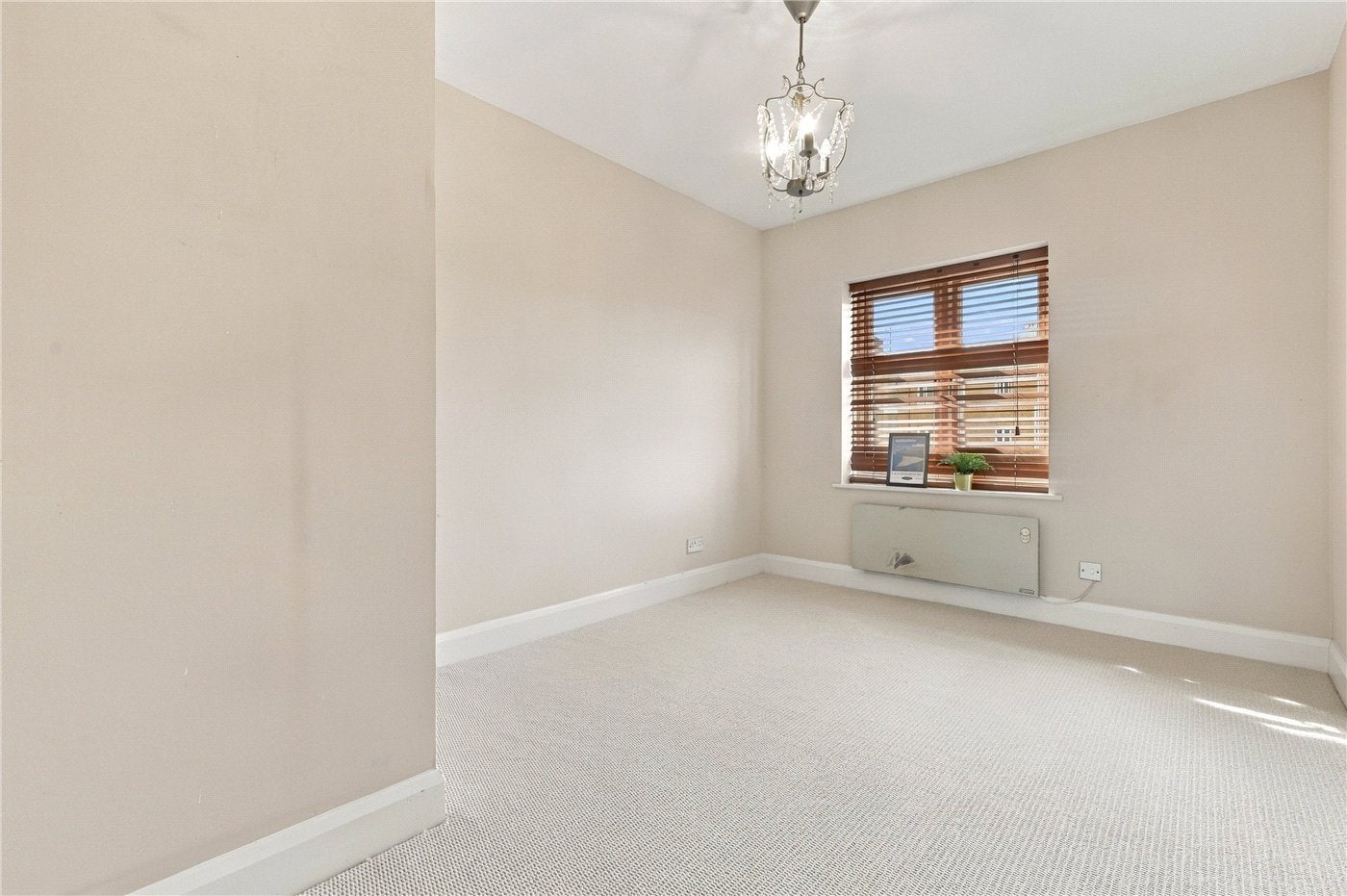 Flat Saint Matthew's Row in Greater London