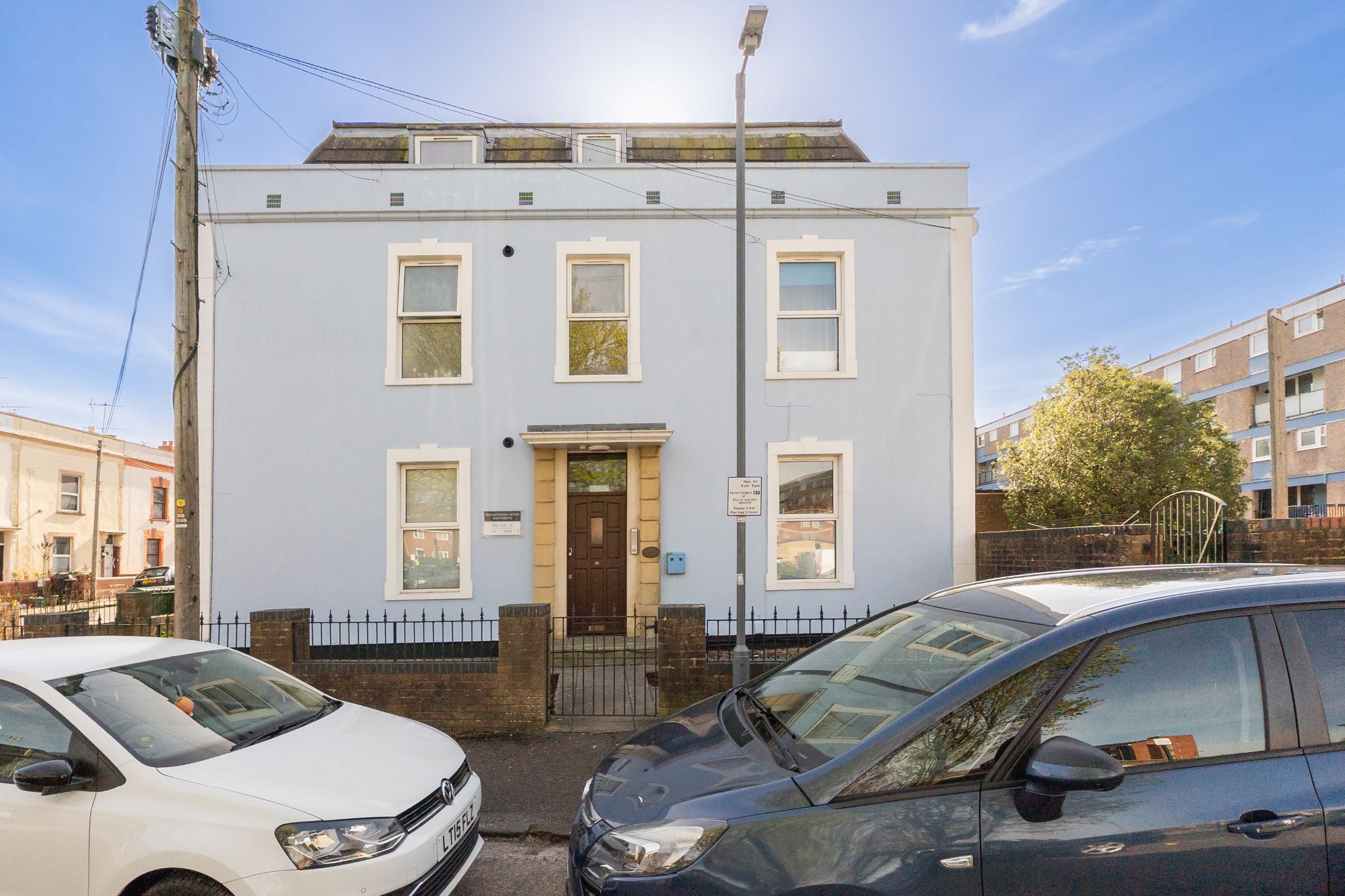 Flat Saint Nicholas Road in Bristol