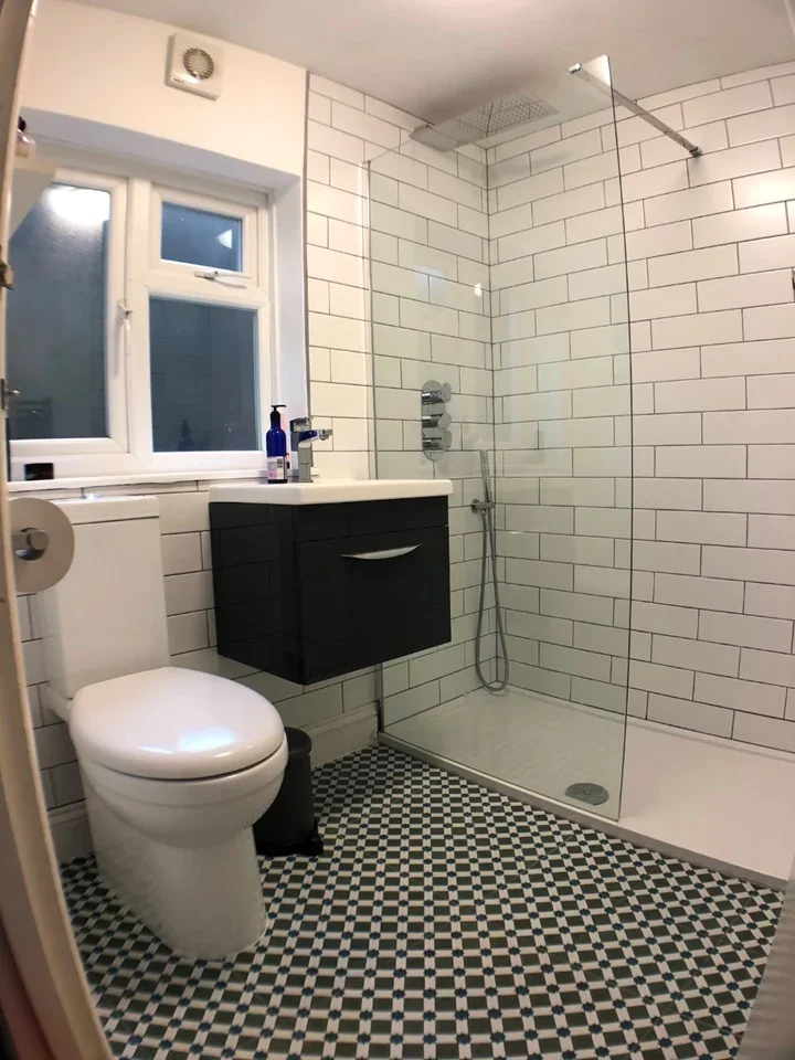 Flat Southolm Street in Greater London