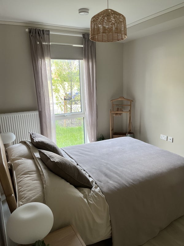 Room Airport Road in Bristol