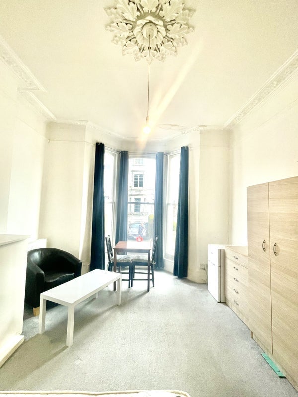 Room Earl's Court Gardens in Greater London