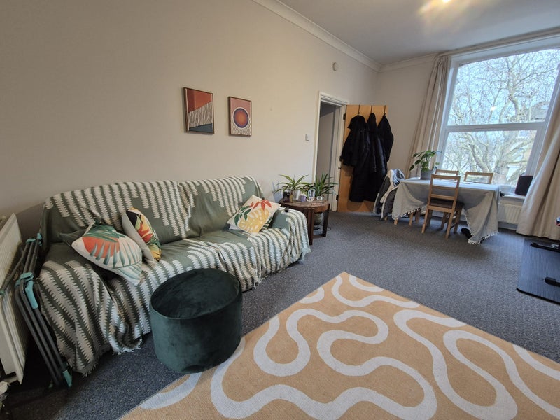 Flat Petherton Road in Greater London