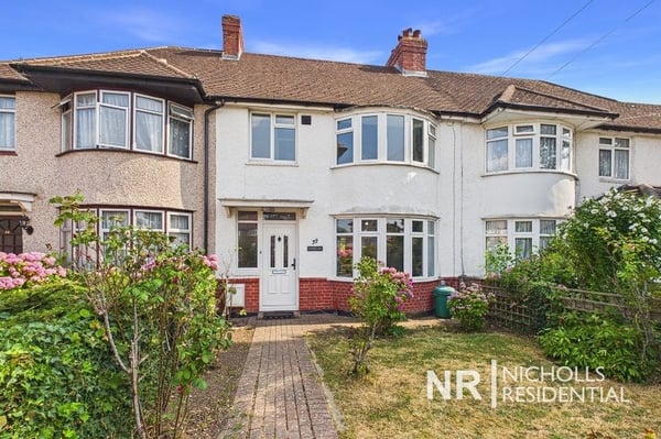 House Staines Avenue in Greater London