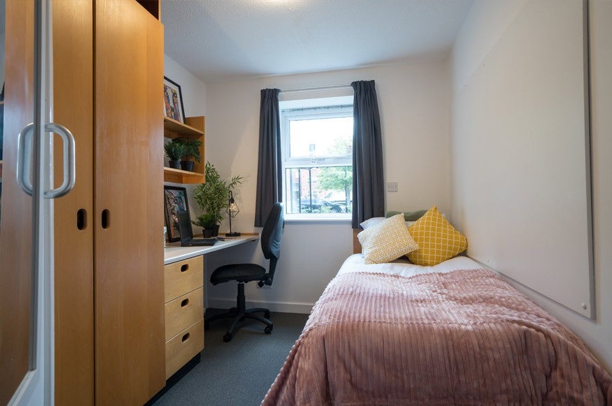 Room Wilton Road in Nottingham