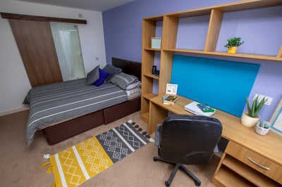 Room Mutley Plain in Plymouth