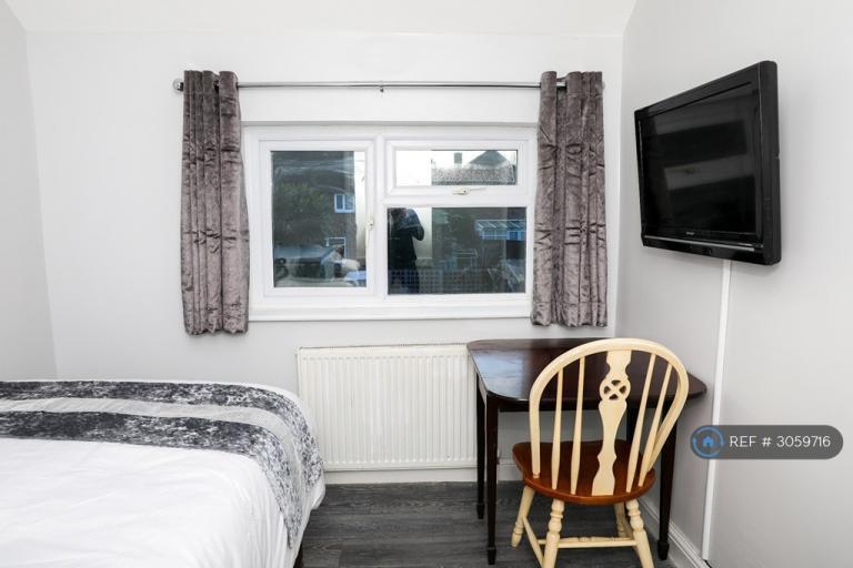 House Perpins Road in Greater London
