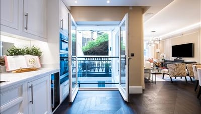 Flat Prince of Wales Terrace in Greater London