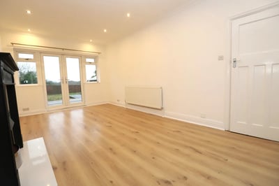 Flat Outwood Road in Radcliffe
