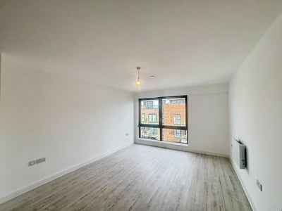 Flat Albert Place in Peterborough