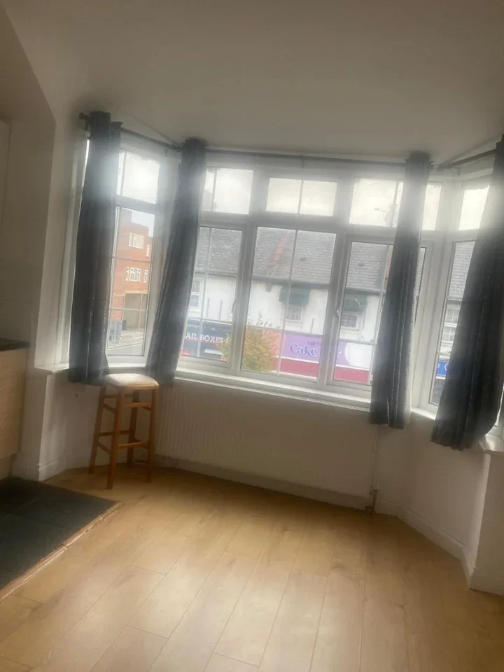 Flat St Albans Road in Watford