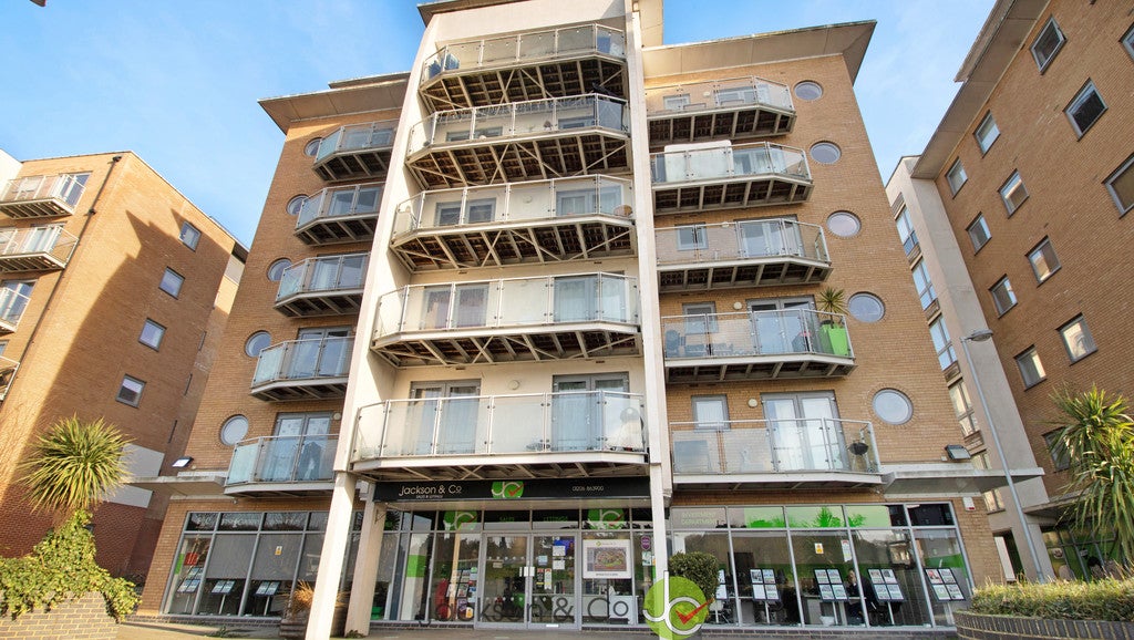 Flat Caelum Drive in Colchester