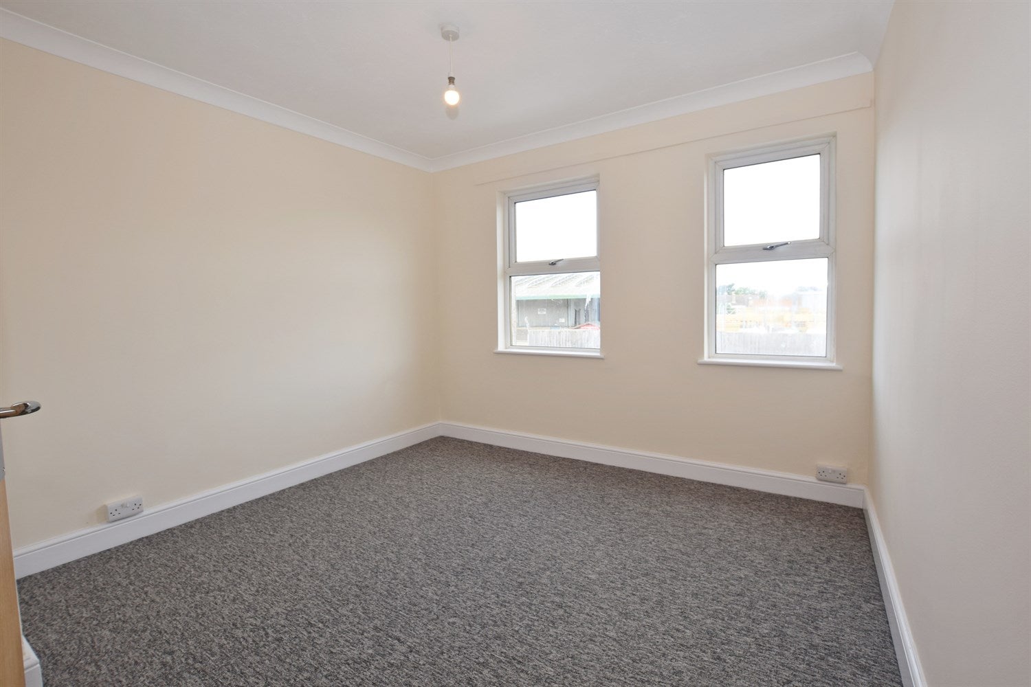 Flat London Road in Arun
