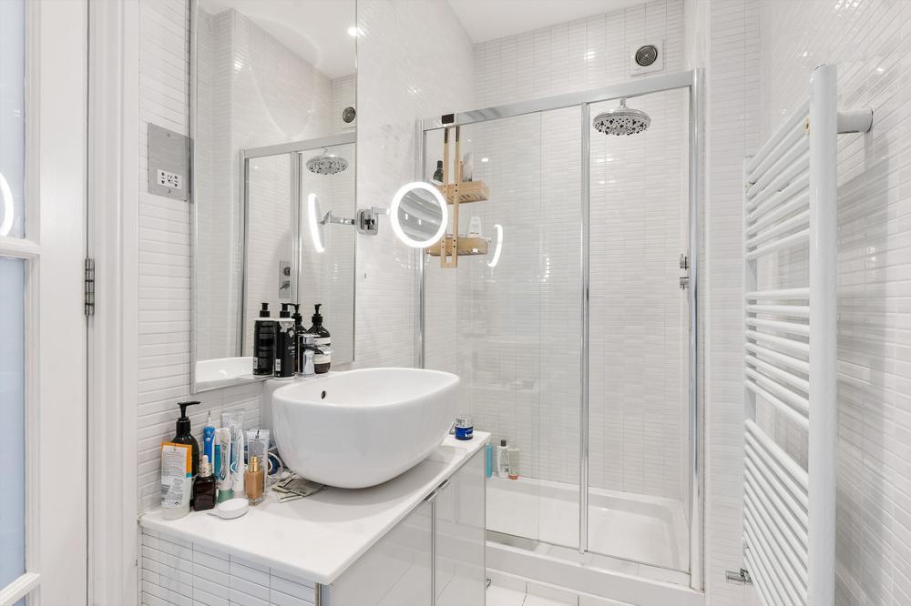 Flat Bentinck Street in City of Westminster