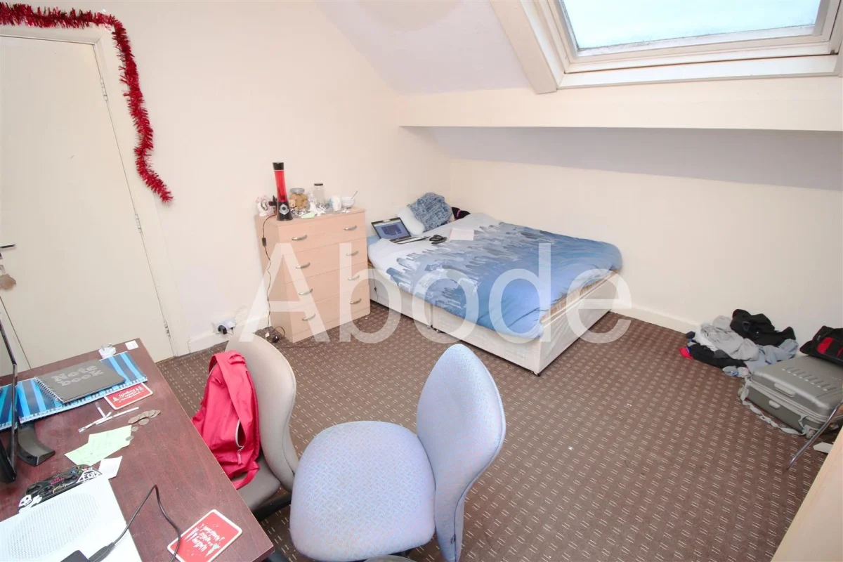 Flat Brudenell Street in Leeds