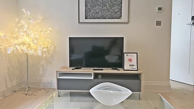 Flat Westbourne Park Road in Greater London