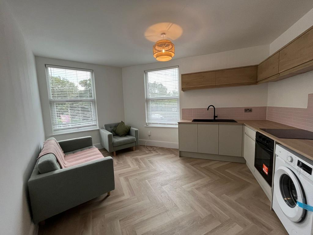 Flat Wilbraham Road in Manchester