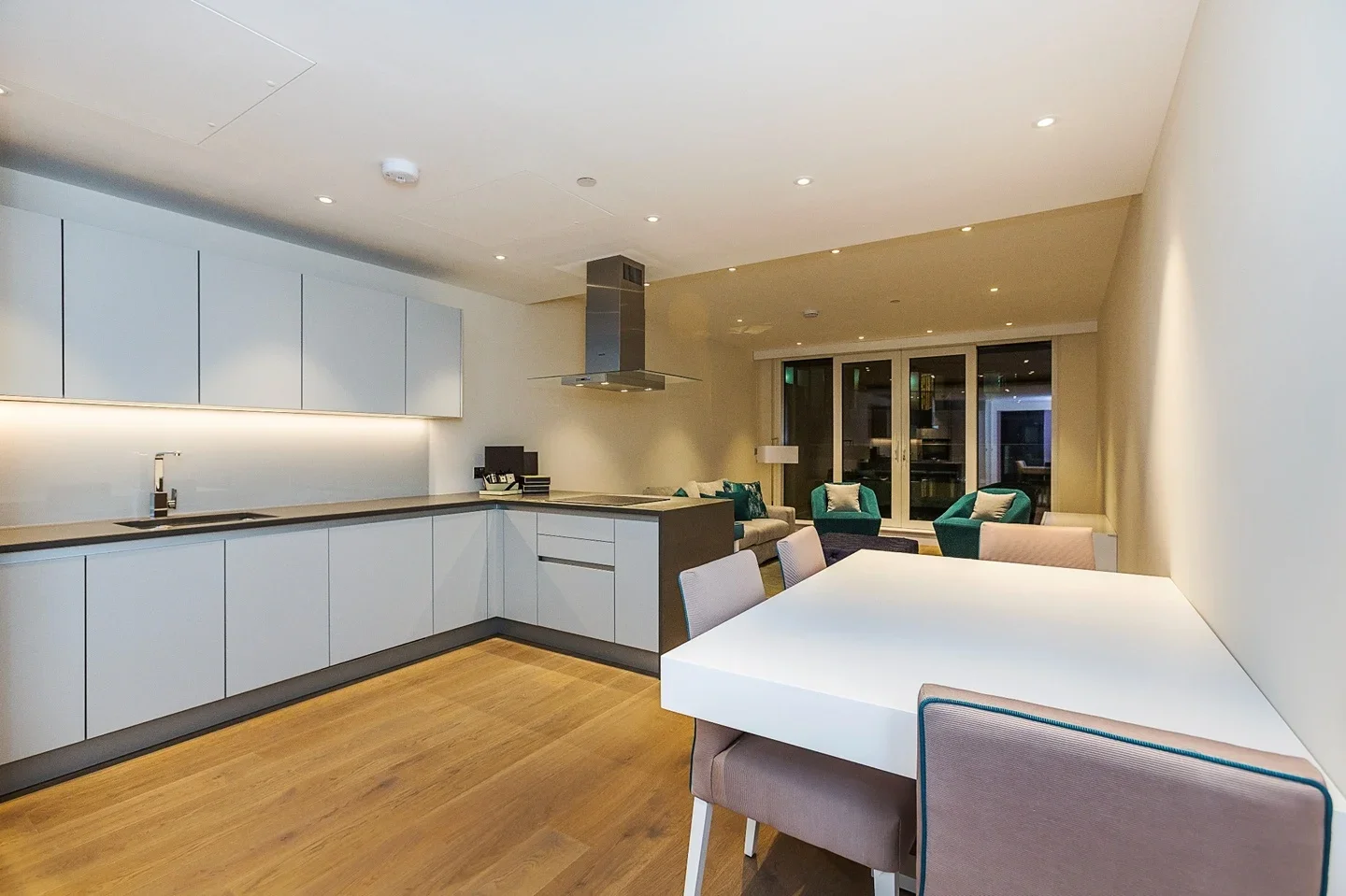 Flat Sopwith Way in Greater London