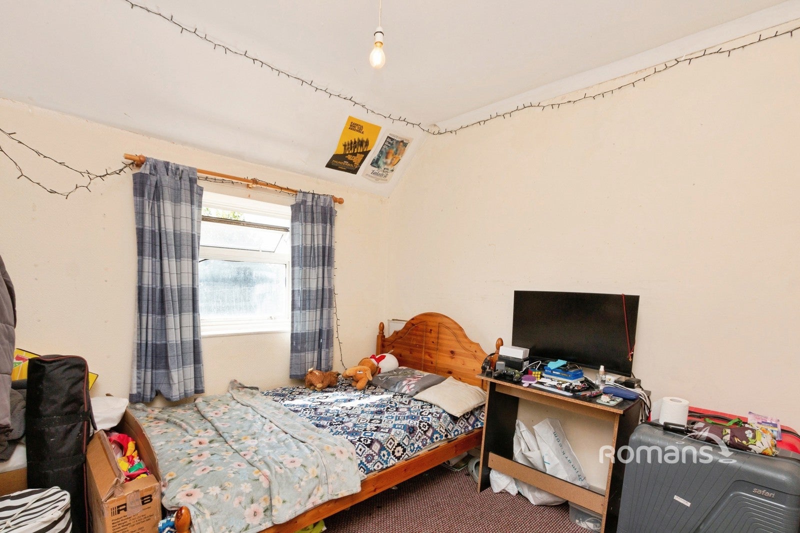 Room Stoke Hills in Waverley