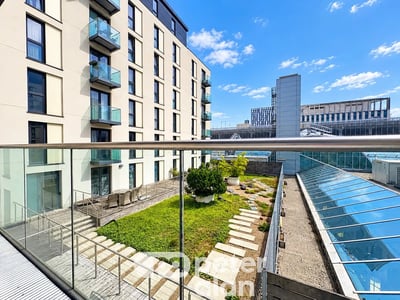 Flat Grand Arcade in Cardiff
