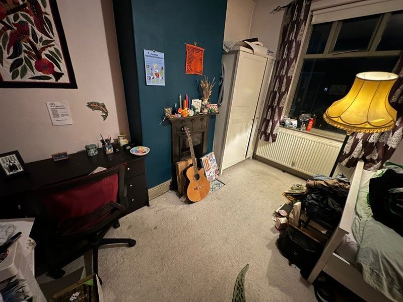 Room Fairhaven Avenue in Manchester