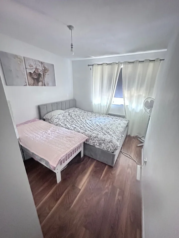 House Magpie Close in Greater London