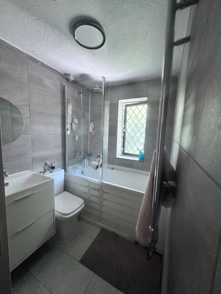 House Magpie Close in Greater London