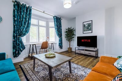 Flat Coniston Road in Coventry
