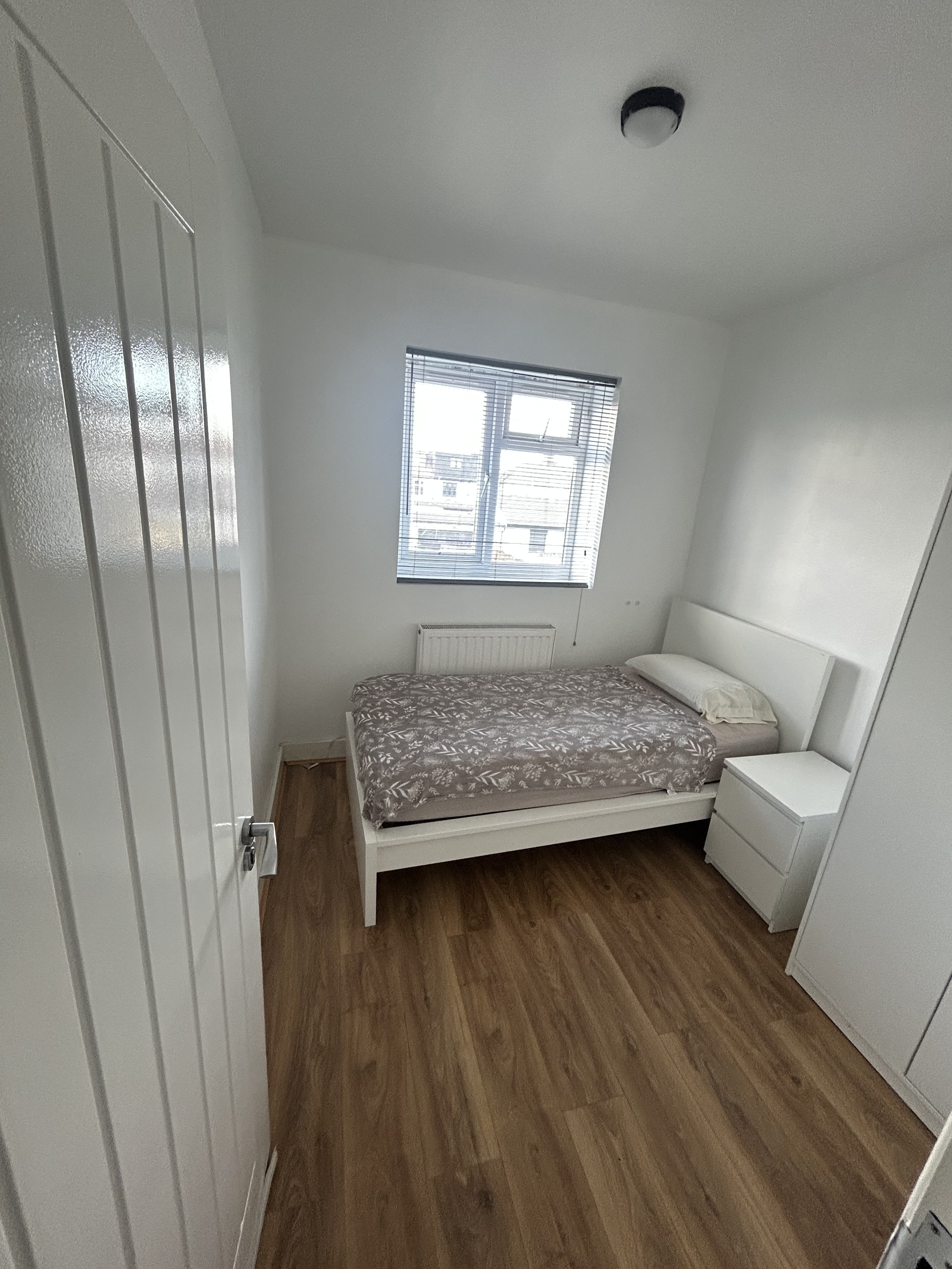 Room Castleview Gardens in Greater London