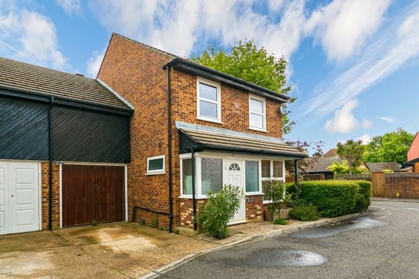 House Thamesgate Close in Greater London