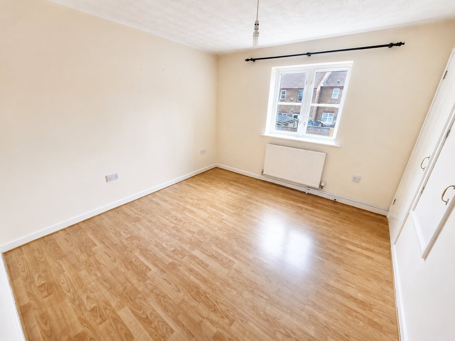 House Potterton Close in Bridgwater