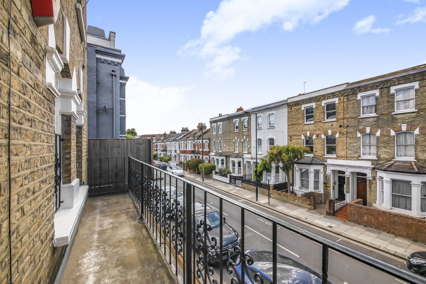 Flat Chesilton Road in Greater London