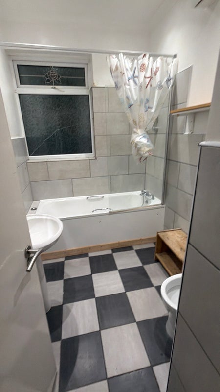 Room Lea Bridge Road in Greater London