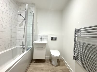 Flat Griffiths Close in Birmingham