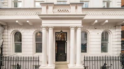 House Charles Street in City of Westminster